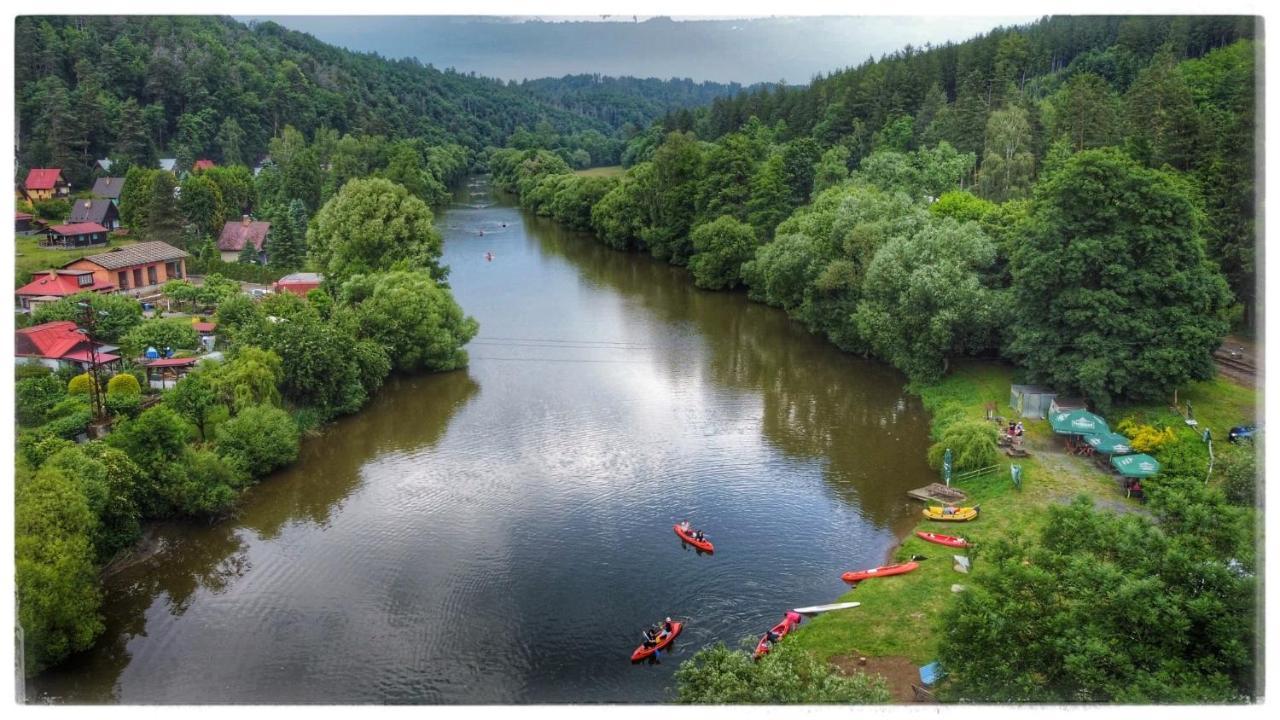 Chocerady Sazava River Apartment מראה חיצוני תמונה